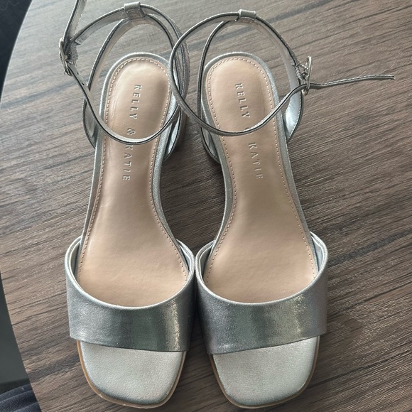 Kelly & Katie Bridesmaid heels - Picture 3 of 5